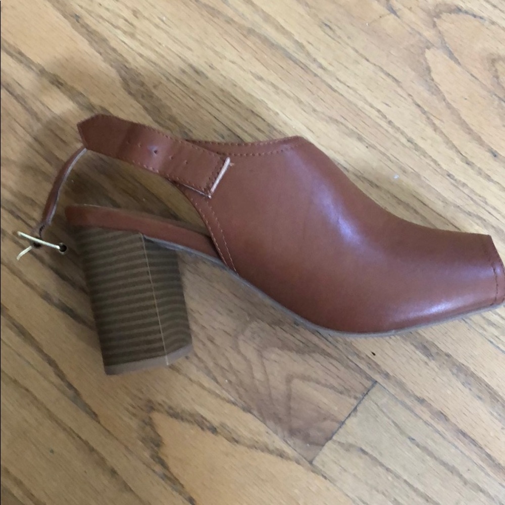 Shoes - Picture 2 of 2